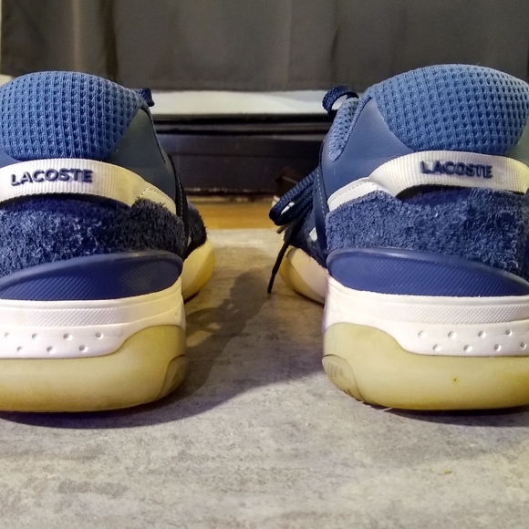 Lacoste - Picture 3 of 6